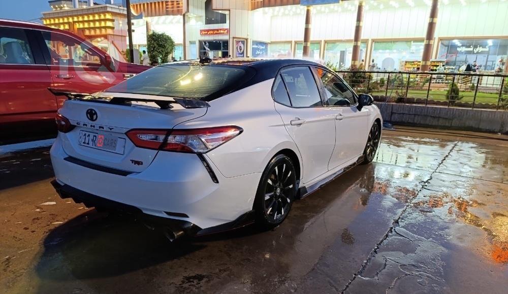 تۆیۆتا کامری